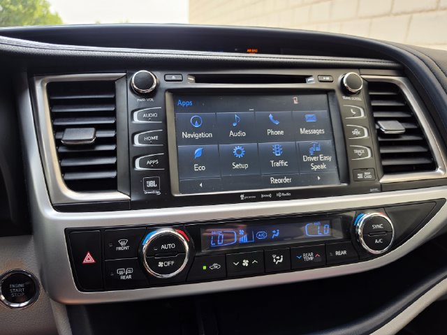 Used 2018 Toyota Highlander Limited AWD/4WD image 50