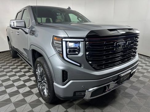 Used 2025 GMC Sierra 1500 Denali Ultimate AWD/4WD image 7