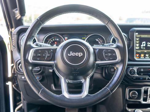 Used 2021 Jeep Wrangler Unlimited Sahara AWD/4WD image 14