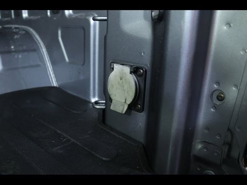 Used 2022 Chevrolet Silverado 1500 Custom image 17