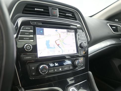 Used 2023 Nissan Maxima SL image 30