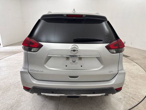 Used 2019 Nissan Rogue SV image 23