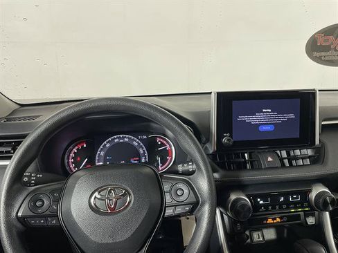 Certified 2023 Toyota RAV4 LE AWD/4WD image 15