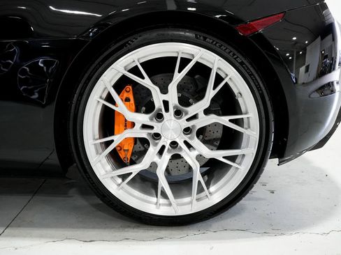 Used 2015 McLaren 650S Spider image 36