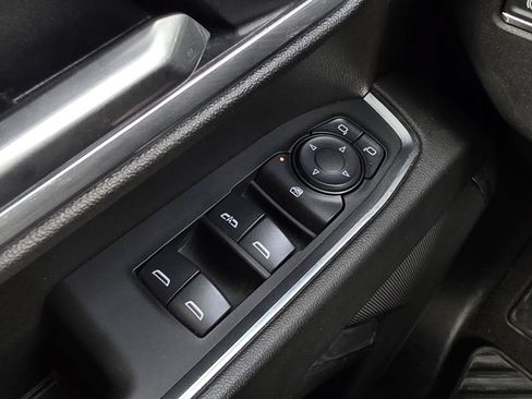 Used 2025 Chevrolet Silverado 1500 LT AWD/4WD image 25