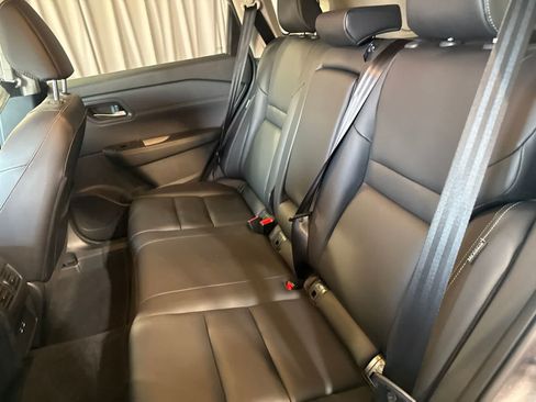 Used 2026 Nissan Rogue SL FWD image 17