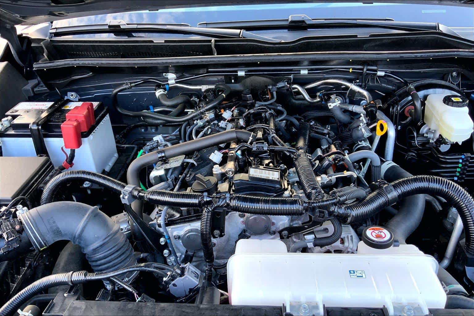 Used 2025 Toyota 4Runner SR5 AWD/4WD image 33