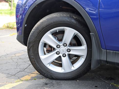 Used 2014 Toyota RAV4 XLE AWD/4WD image 15