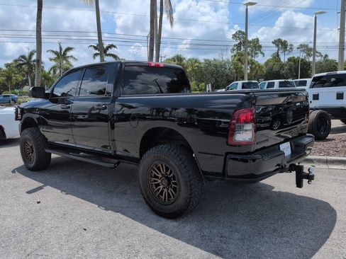 Used 2022 RAM 2500 Big Horn w/ Night Edition AWD/4WD image 7