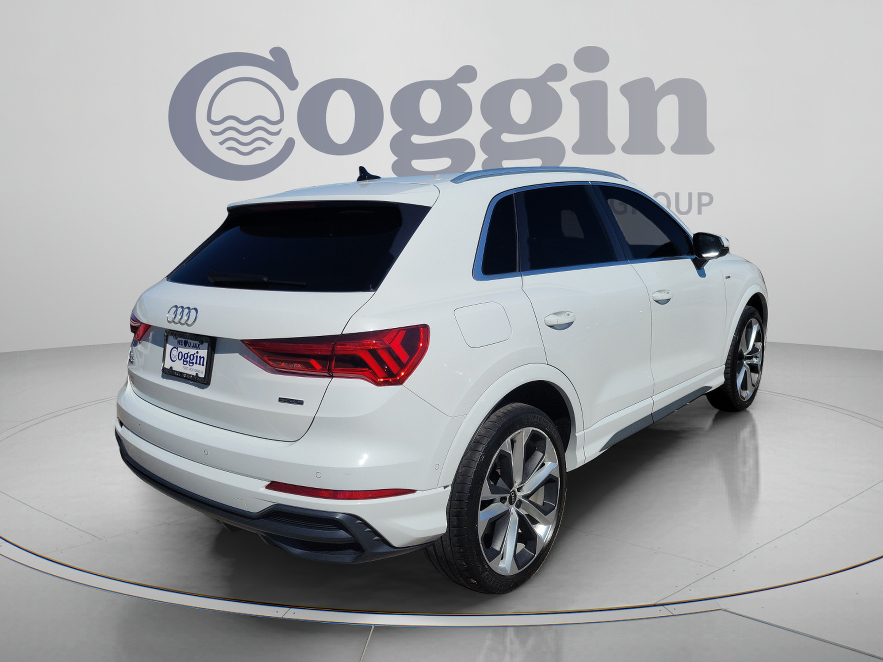 Used 2021 Audi Q3 2.0T Premium Plus AWD/4WD image 3