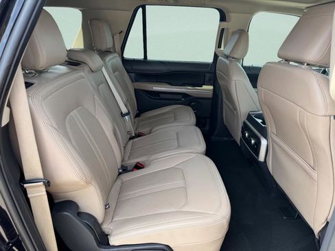 Used 2024 Ford Expedition Max Limited image 13