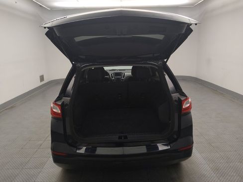 Used 2021 Chevrolet Equinox LS w/ LS Convenience Package FWD image 29