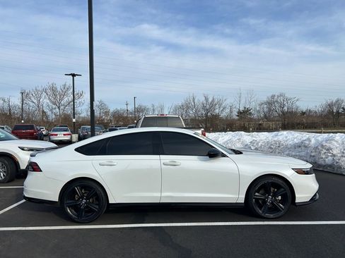 Used 2023 Honda Accord Sport image 30