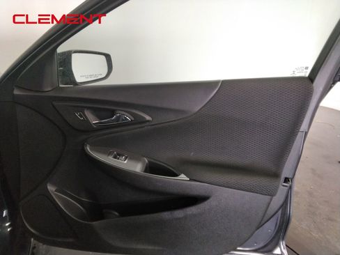 Used 2023 Chevrolet Malibu LT image 34