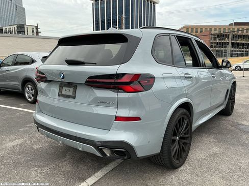 Used 2024 BMW X5 xDrive40i w/ M Sport Package AWD/4WD image 6