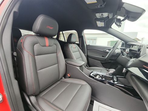 New 2026 Chevrolet Trax RS w/ Driver Confidence Package FWD image 23