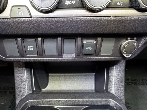 Used 2022 Toyota Tacoma SR5 image 35