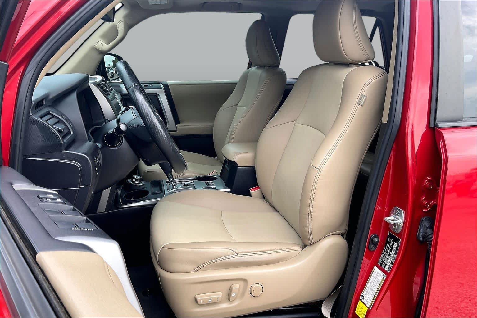 Used 2023 Toyota 4Runner SR5 Premium w/ Moonroof Package AWD/4WD image 8