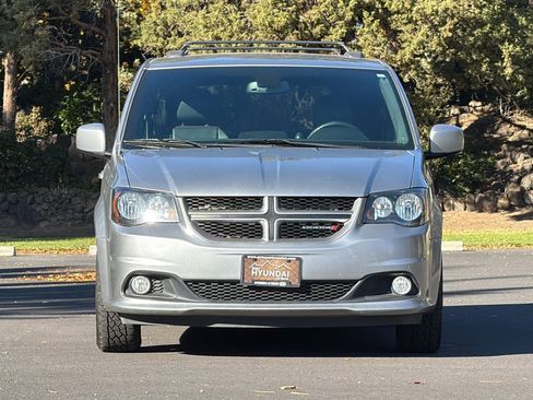 Used 2019 Dodge Grand Caravan GT image 10
