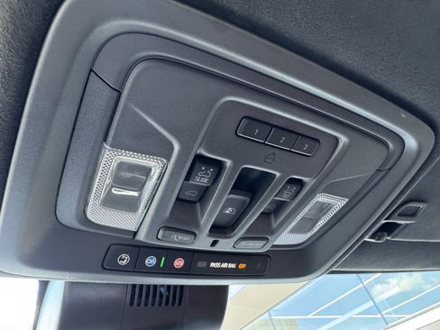 Used 2025 GMC Sierra 2500 Denali Ultimate AWD/4WD image 25
