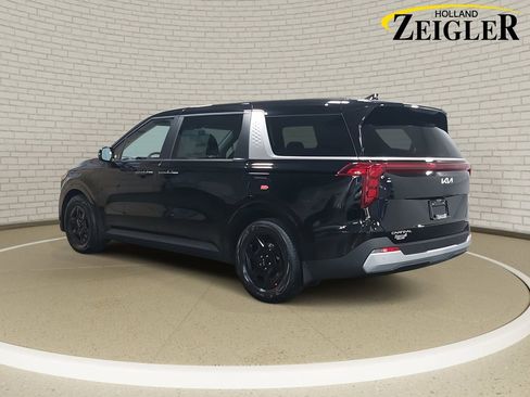 New 2026 Kia Carnival LXS image 7