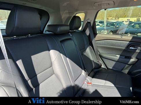 Used 2023 Nissan Rogue SV w/ SV Premium B Package image 28