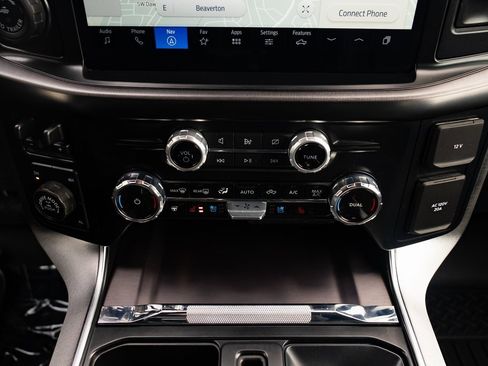 Used 2024 Ford F150 Platinum w/ FX4 Off-Road Package image 17