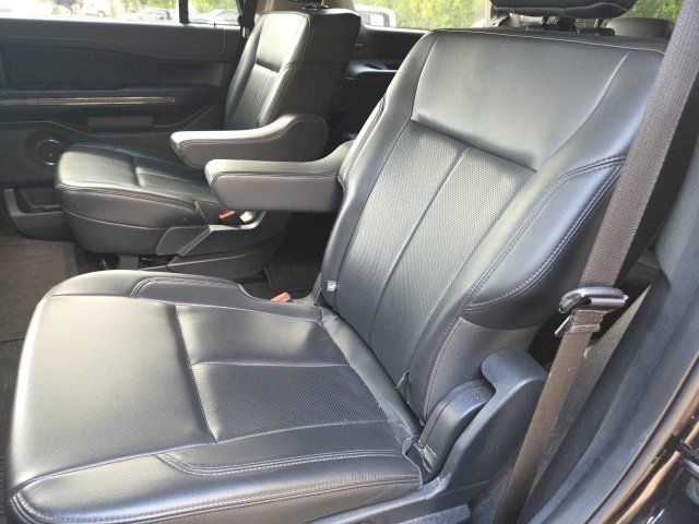 Used 2024 Ford Expedition XLT RWD image 10