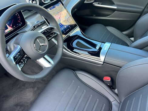 New 2025 Mercedes-Benz C 300 4MATIC Sedan image 19