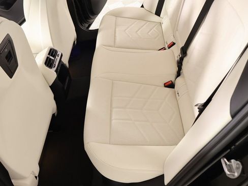 New 2026 BMW 530i xDrive w/ M Sport Package image 12