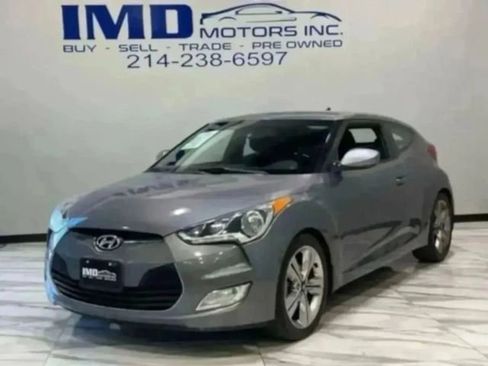 Used 2016 Hyundai Veloster w/ Option Group 02 FWD image 33