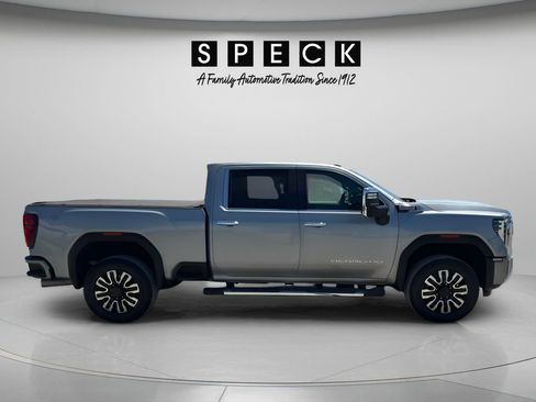 Used 2024 GMC Sierra 2500 Denali w/ Denali Reserve Package AWD/4WD image 6