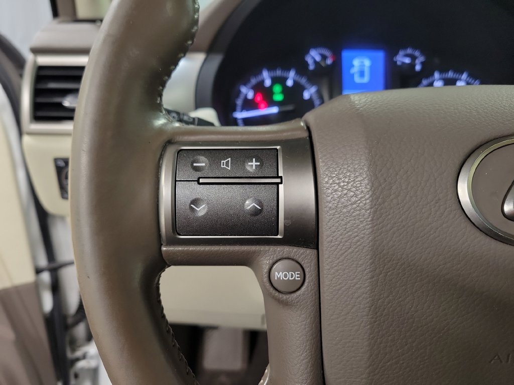 Used 2015 Lexus GX 460 w/ Premium Package AWD/4WD image 25