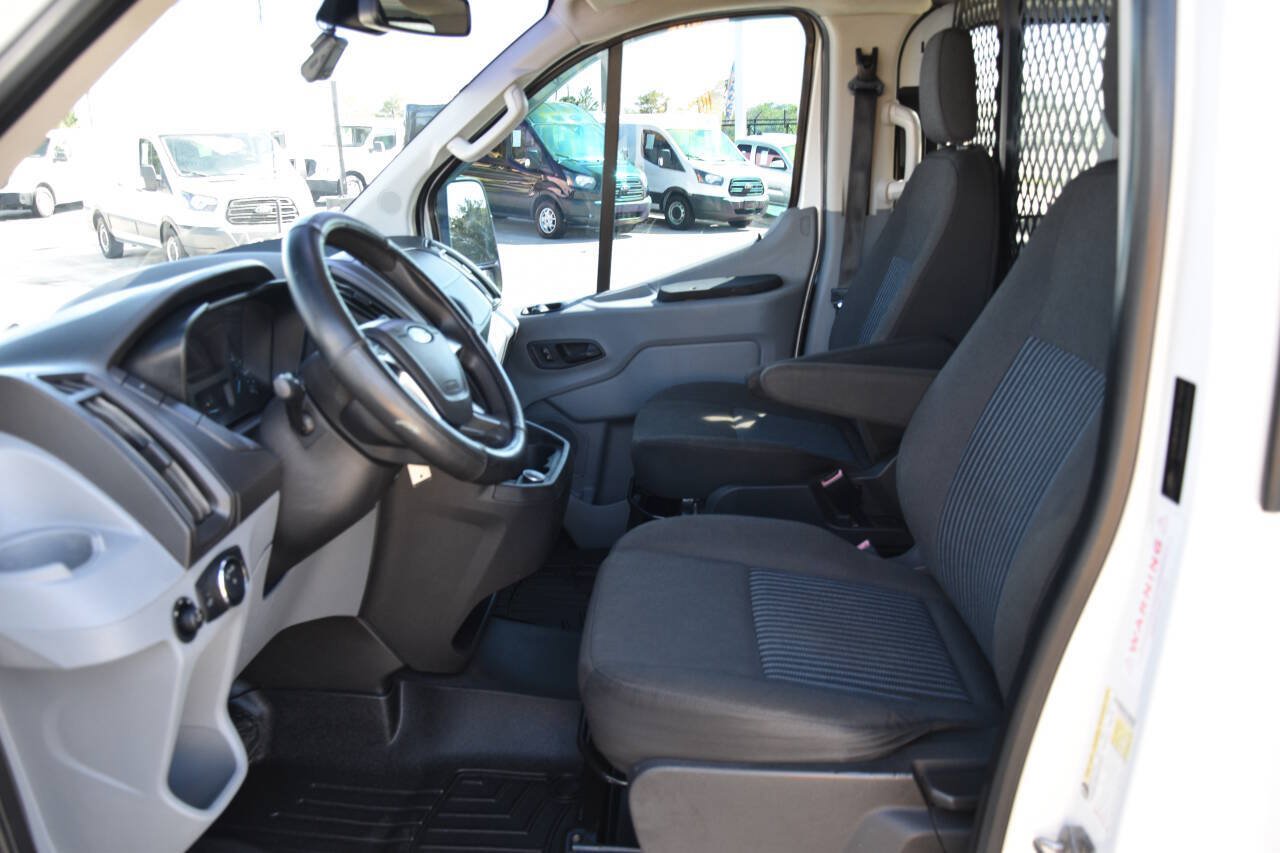 Used 2018 Ford Transit 250 130 Low Roof w/ Exterior Upgrade Package RWD image 9