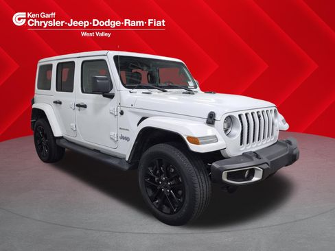 Used 2021 Jeep Wrangler Unlimited Sahara w/ Cold Weather Group AWD/4WD image 1