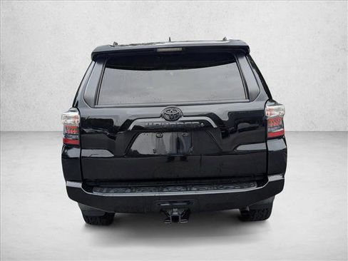 Used 2018 Toyota 4Runner SR5 Premium AWD/4WD image 6