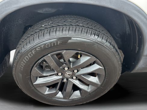 Certified 2023 Honda Ridgeline Sport image 18