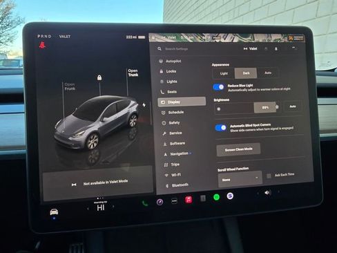 Used 2022 Tesla Model Y Performance image 46