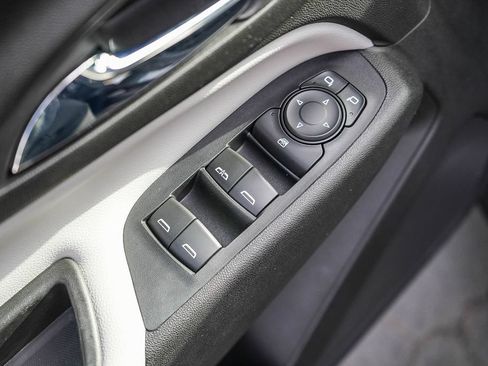 Used 2020 Chevrolet Equinox LS w/ LS Convenience Package FWD image 19