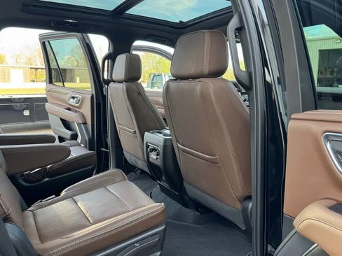 Used 2023 Chevrolet Tahoe High Country w/ Premium Package 2 RWD image 45