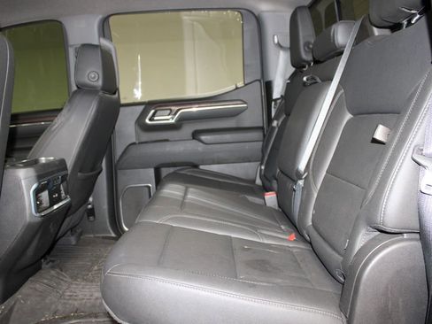 Used 2022 GMC Sierra 1500 SLT AWD/4WD image 21