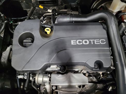 Used 2022 GMC Terrain SLT w/ Tech Package image 30