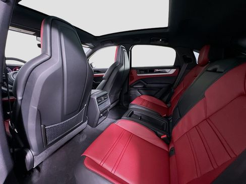 New 2026 Porsche Cayenne S image 24