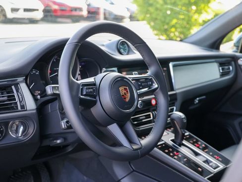 New 2026 Porsche Macan AWD/4WD image 27
