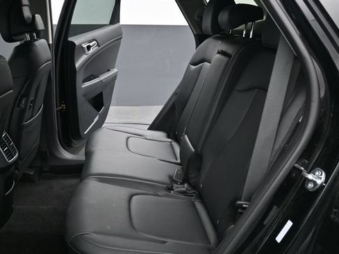 Used 2025 Kia Sportage EX w/ Premium Package FWD image 7