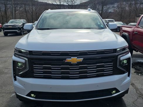 New 2026 Chevrolet Suburban High Country image 2
