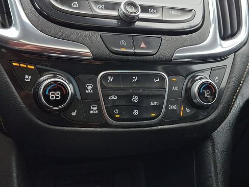 Used 2023 Chevrolet Equinox Premier FWD image 19