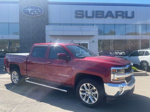 Used 2018 Chevrolet Silverado 1500 LT w/ All Star Edition AWD/4WD image 2