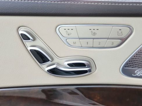 Used 2017 Mercedes-Benz S 550 Sedan image 15