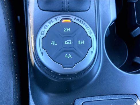 Used 2023 Ford Bronco Badlands image 36